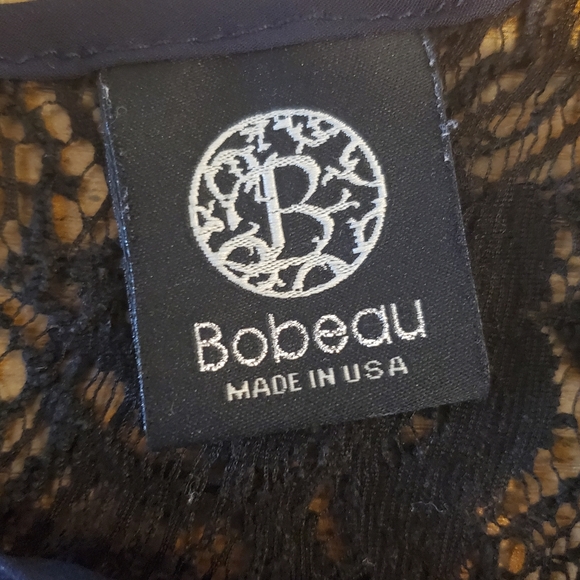 Navy Pleated Lace Top - Picture 3 of 4